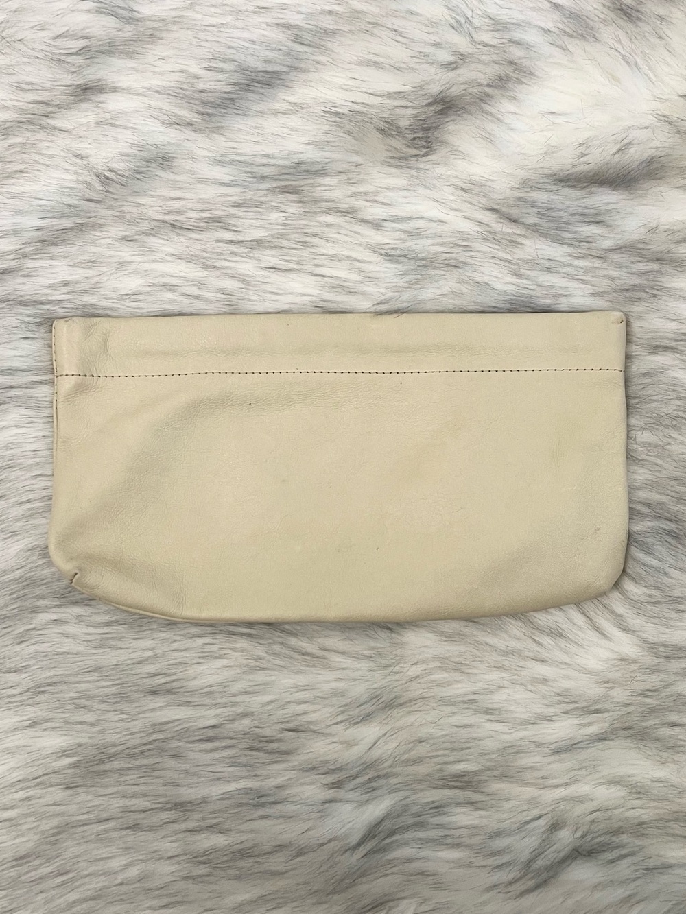 Vintage leather cream hinge open clutch minimalist chic evening going out 1990’s